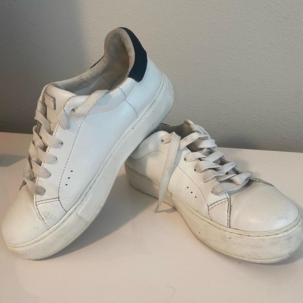 Kurt Geiger Leather Women's Platform Sneaker Size 8 (38.5) Recommend to size up!
